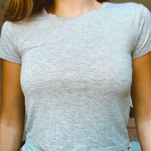 ⚡️Grey Cropped T-Shirt⚡️